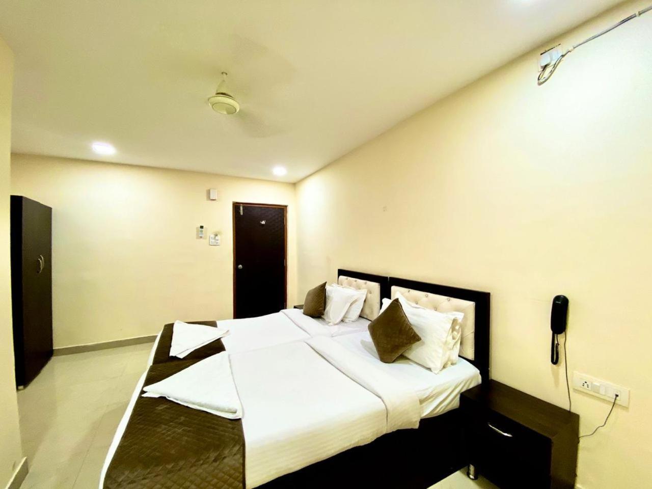 Hotel Sky Park เชมชาบัด ภายนอก รูปภาพ