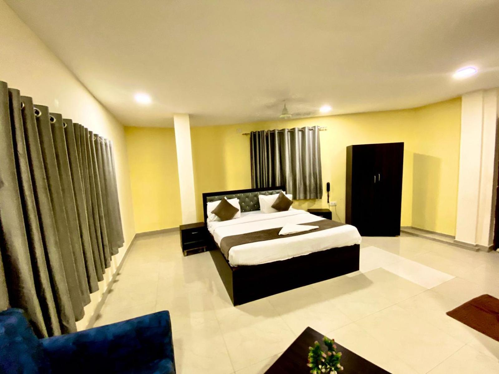 Hotel Sky Park เชมชาบัด ภายนอก รูปภาพ